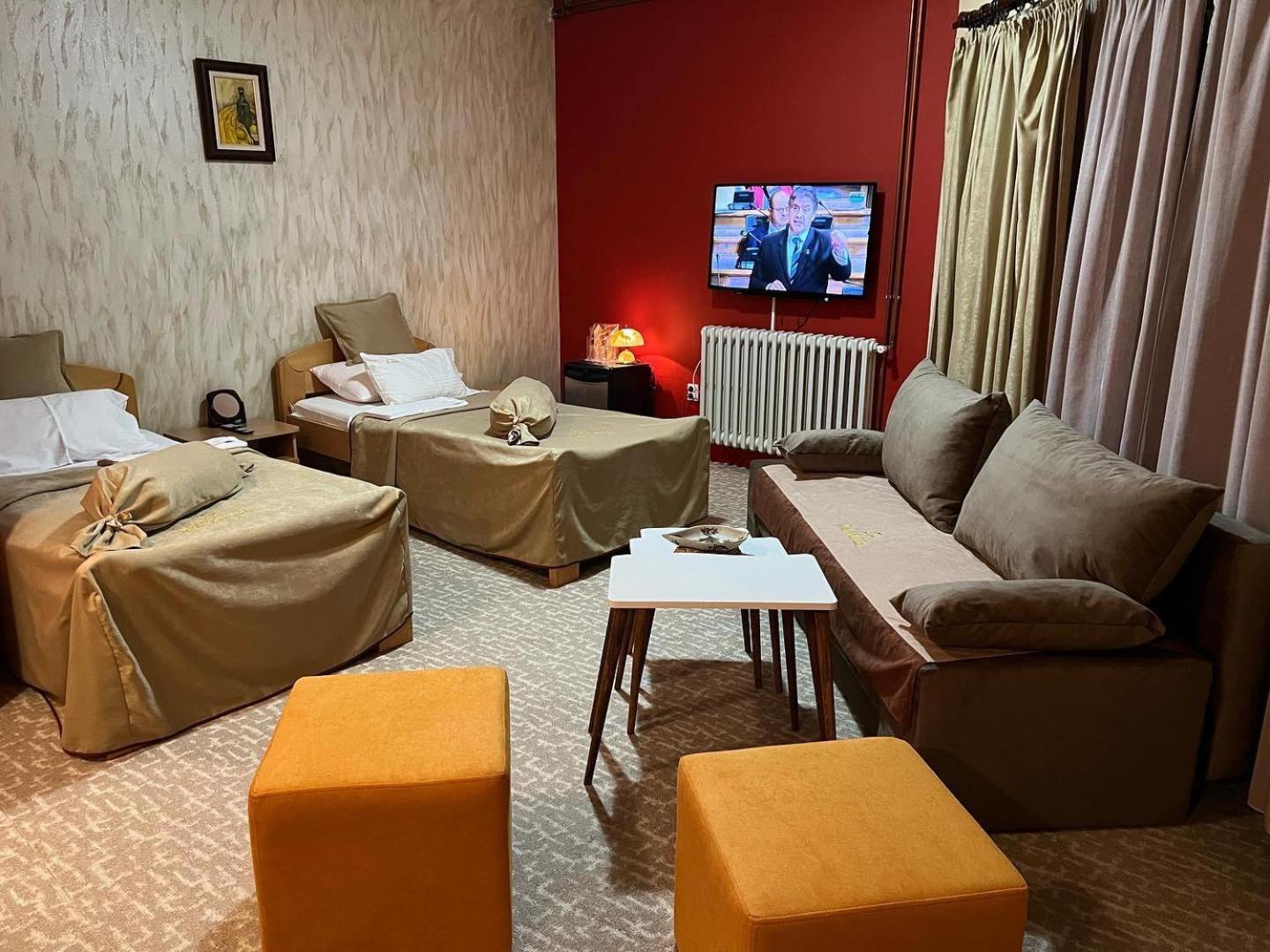 Hotel Dva Goluba パレ エクステリア 写真