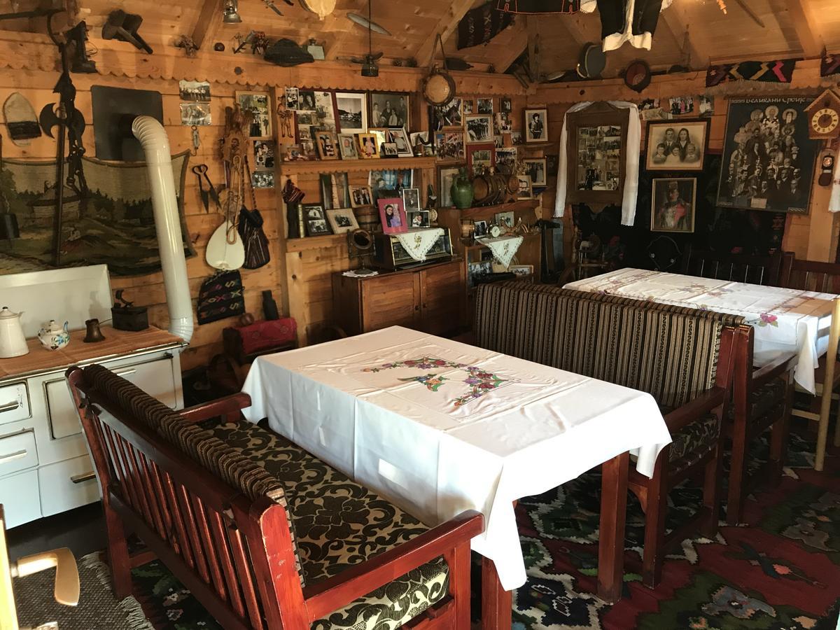 Hotel Dva Goluba パレ エクステリア 写真